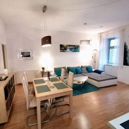 Nd Exquisites Wundervolles Ruhiges Terrassenapartment Mit Garage Vienna Esterno foto