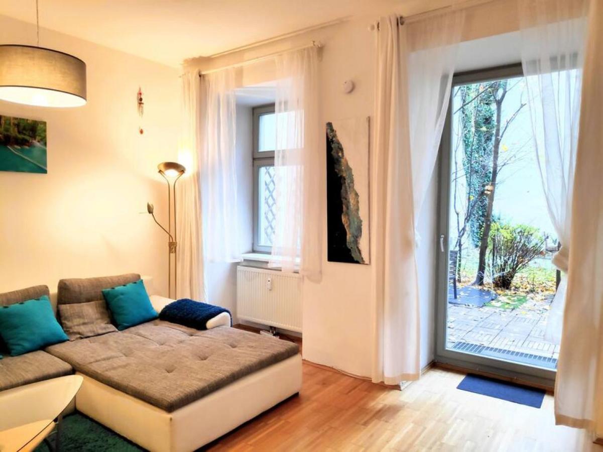 Nd Exquisites Wundervolles Ruhiges Terrassenapartment Mit Garage Vienna Esterno foto