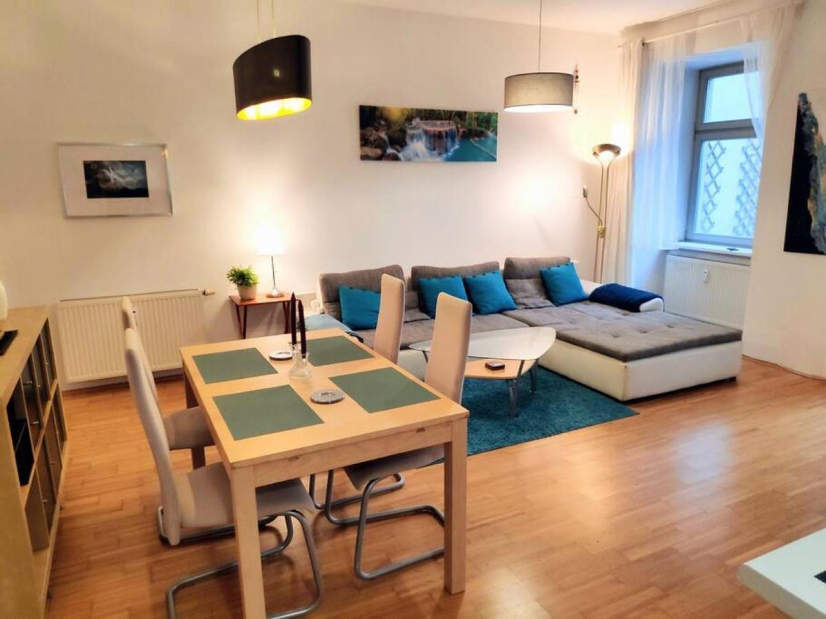 Nd Exquisites Wundervolles Ruhiges Terrassenapartment Mit Garage Vienna Esterno foto