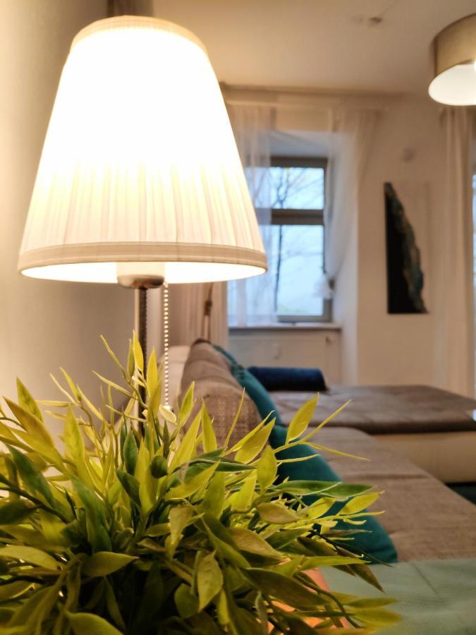 Nd Exquisites Wundervolles Ruhiges Terrassenapartment Mit Garage Vienna Esterno foto